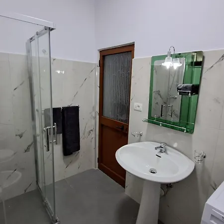 Adi's House Tatil Evi *