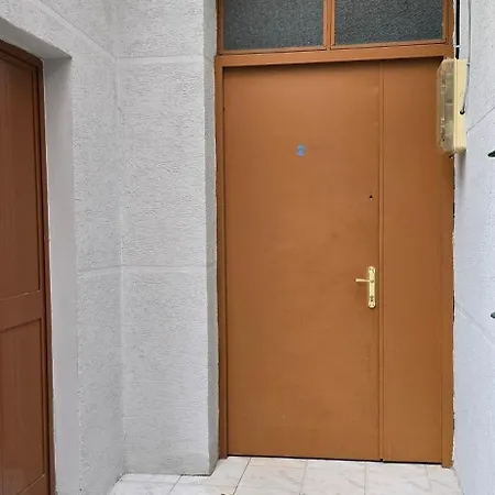 Adi's House 地拉那