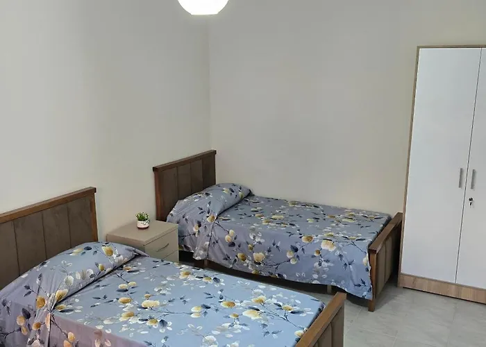 Adi's House 地拉那