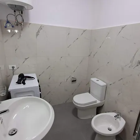 Adi's House Casa de Férias *