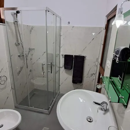 Adi's House * Tirana