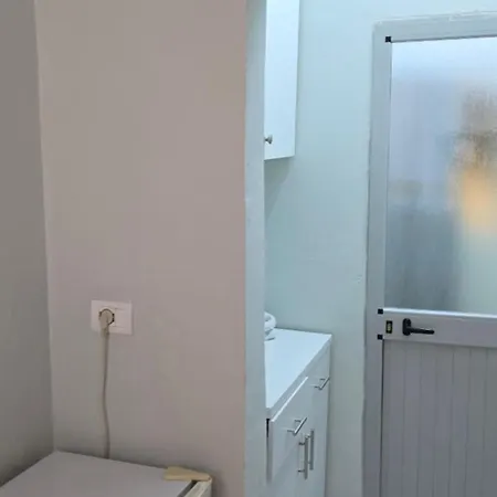 Adi's House Hébergement de vacances Tirana