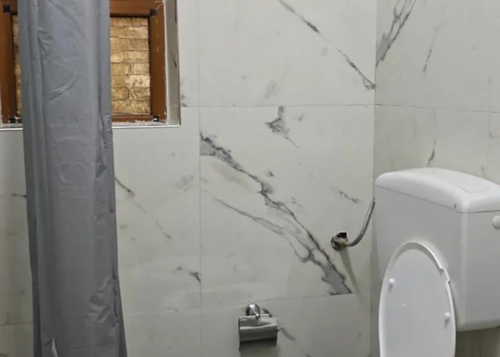 Adi's House Nyaraló *